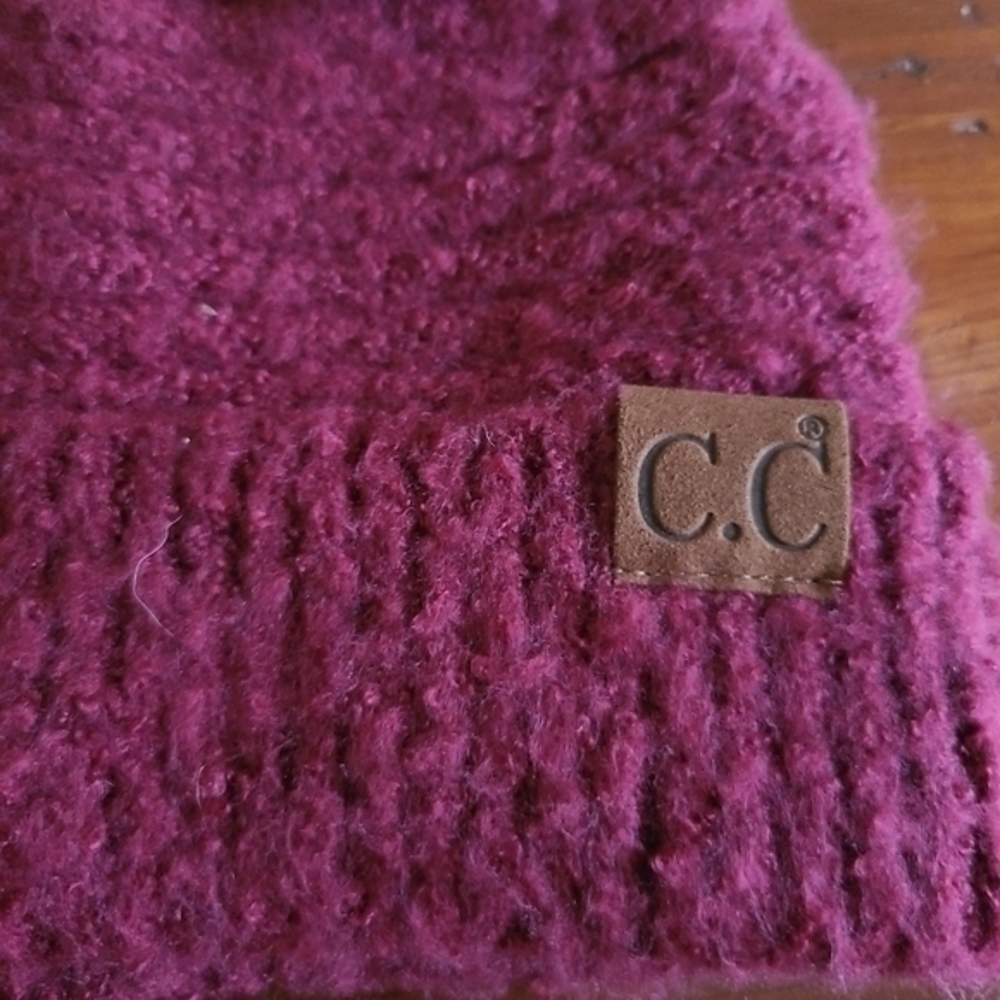CC Exclusive Burgundy Beanie Hat New With Tags - Picture 2 of 5